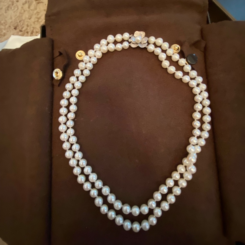 Vintage double strand pearls